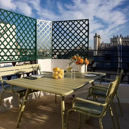 Apartamento After B00klng Need Scаn Qr-c0dе --overlook Arc De Triomphe