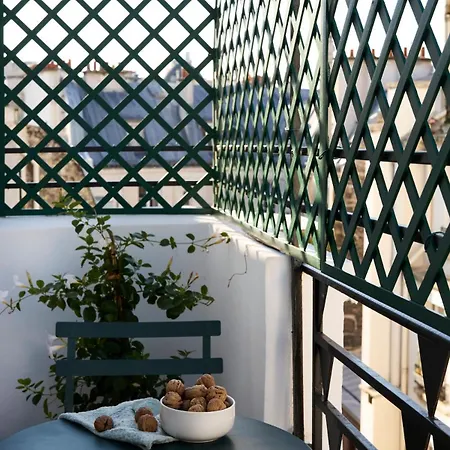 Apartamento After B00klng Need Scаn Qr-c0dе --overlook Arc De Triomphe *